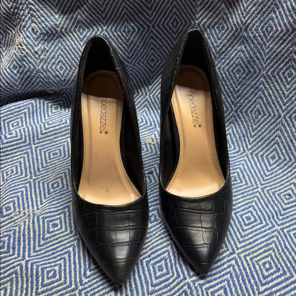 Shoe Dazzle Black Croc-Embossed Heels